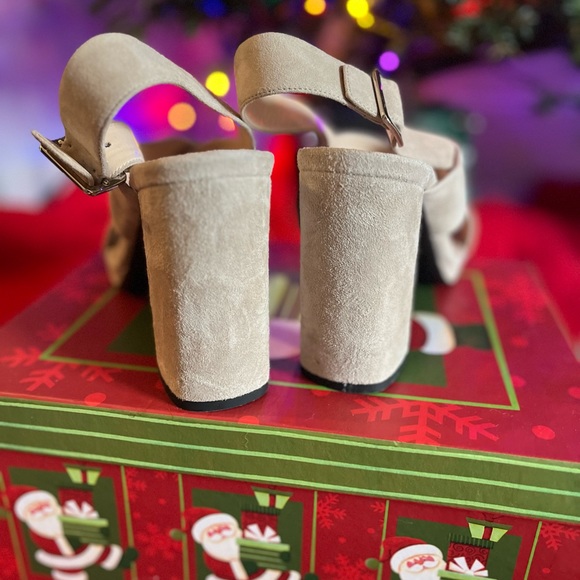 Prada Chunky Heeled Sandals - Picture 4 of 4